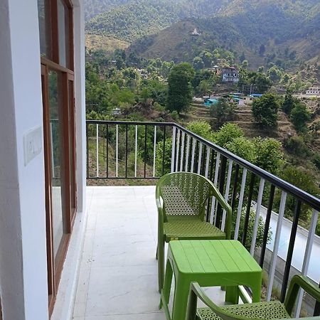Parvatiya Homestay Массури Экстерьер фото