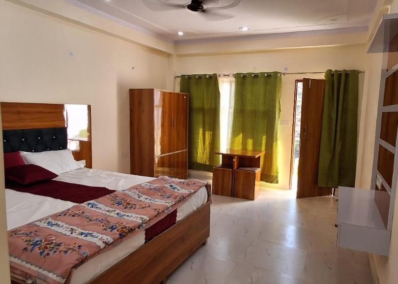 Parvatiya Homestay Массури Экстерьер фото