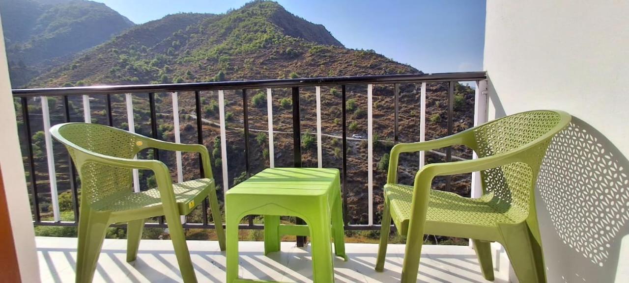 Parvatiya Homestay Массури Экстерьер фото