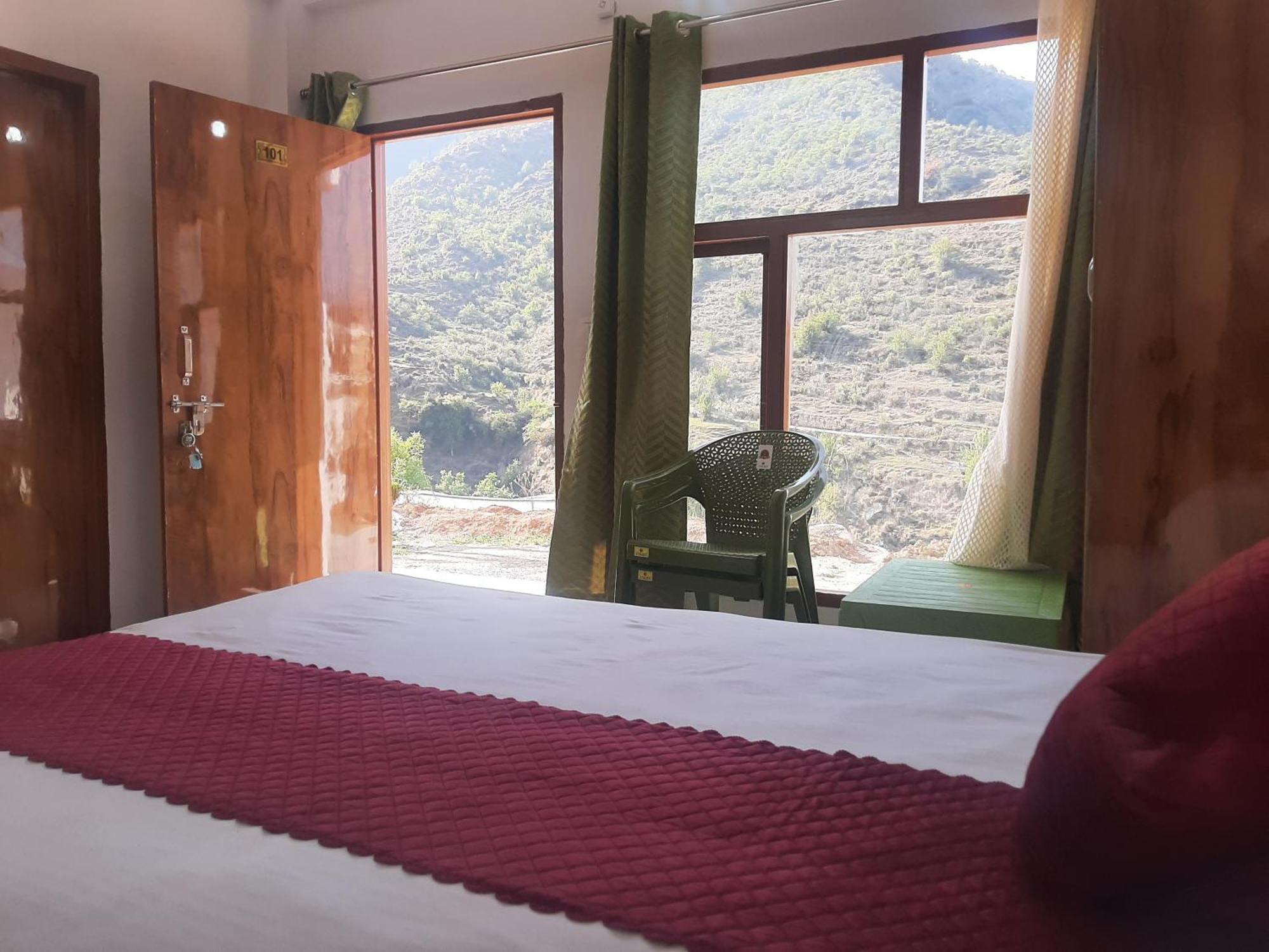 Parvatiya Homestay Массури Экстерьер фото